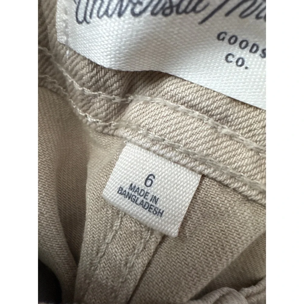 Universal Thread Womens High-Rise Pleated Jean Shorts Khaki Tan Size 6 NEW